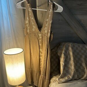 ✨🤍 SMALL JESSICA SIMPSON DRESS WORN ONCE